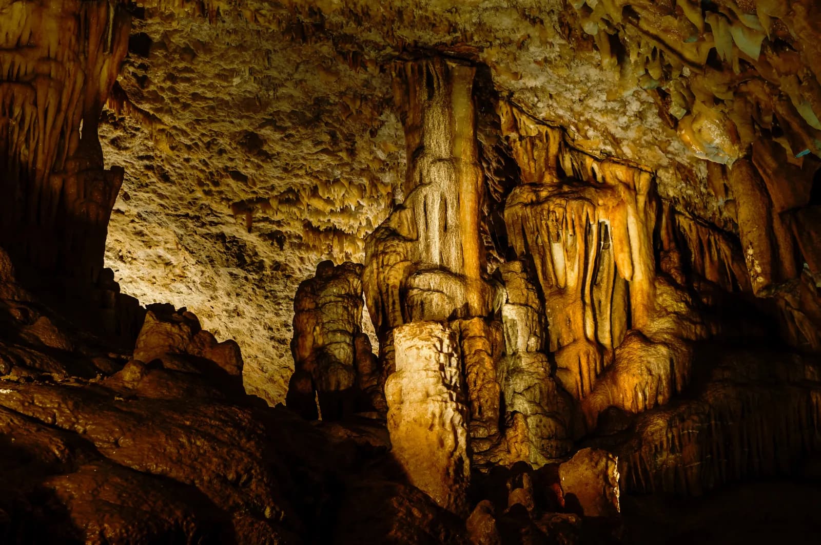 Wiehler Tropfsteinhöhle 1