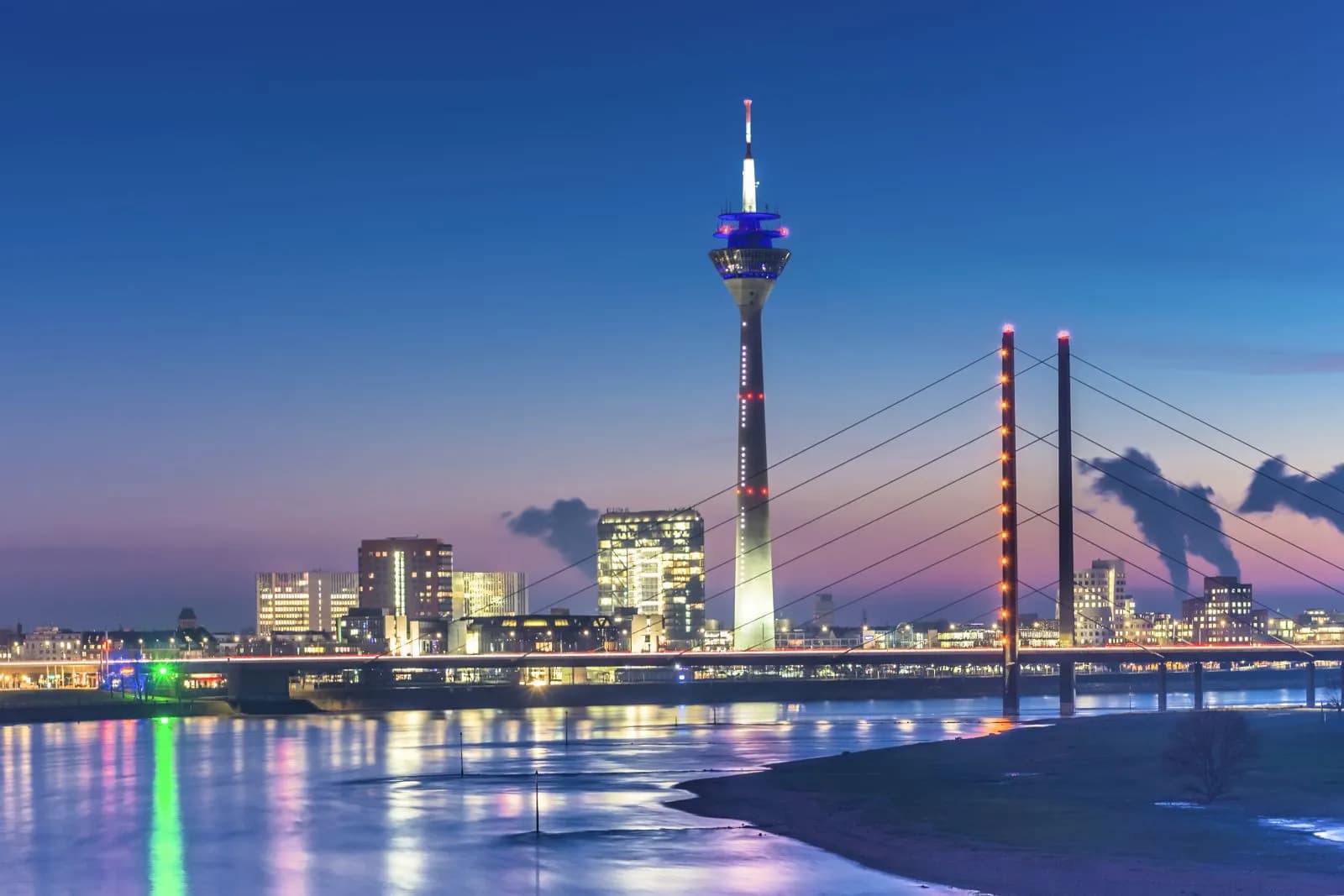 Rheinturm Düsseldorf