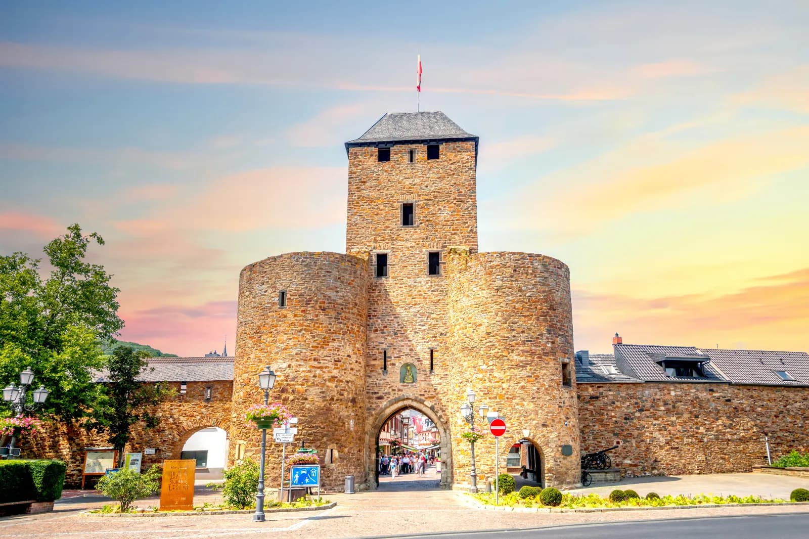 Das Ahrtor 1