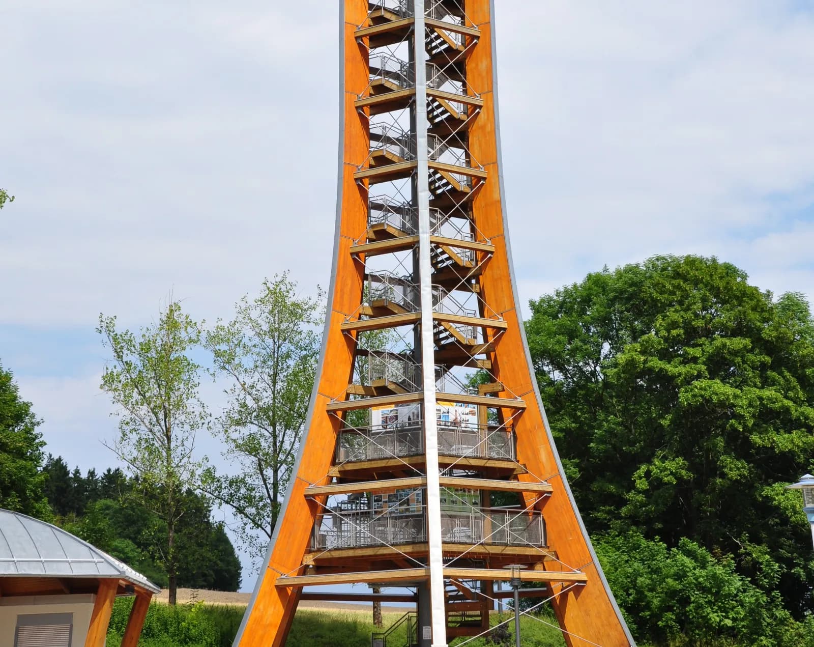 Der Saaleturm 1
