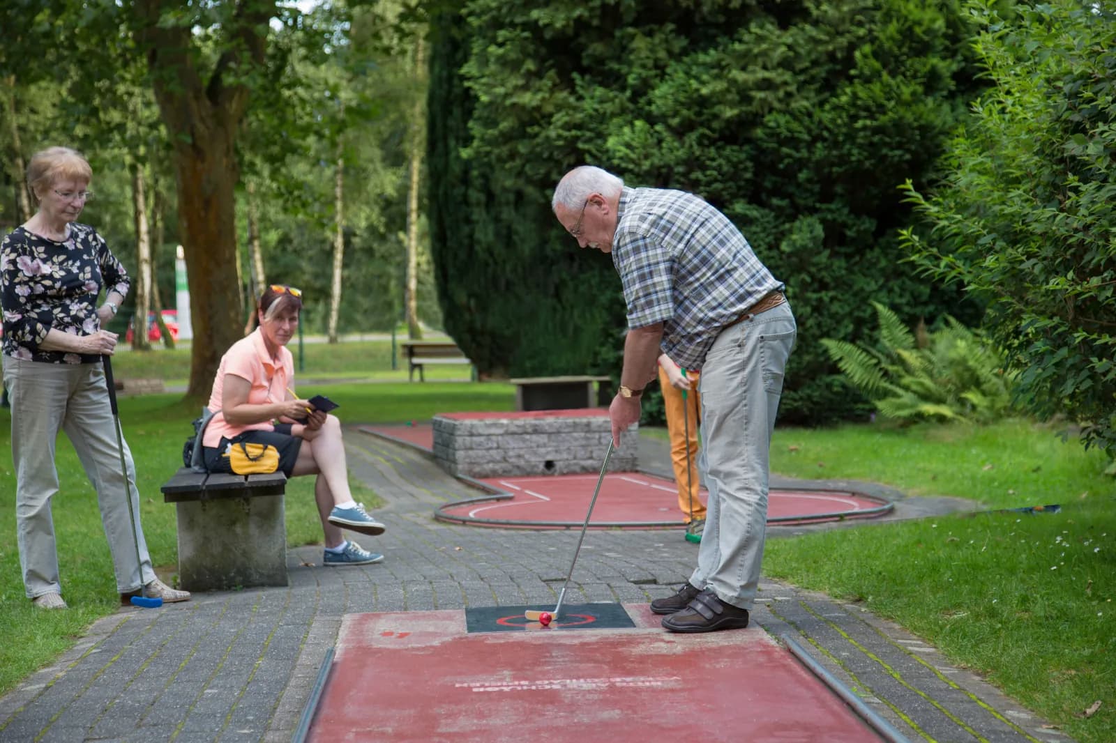 Minigolf im Hain – Café Waldrausch 1