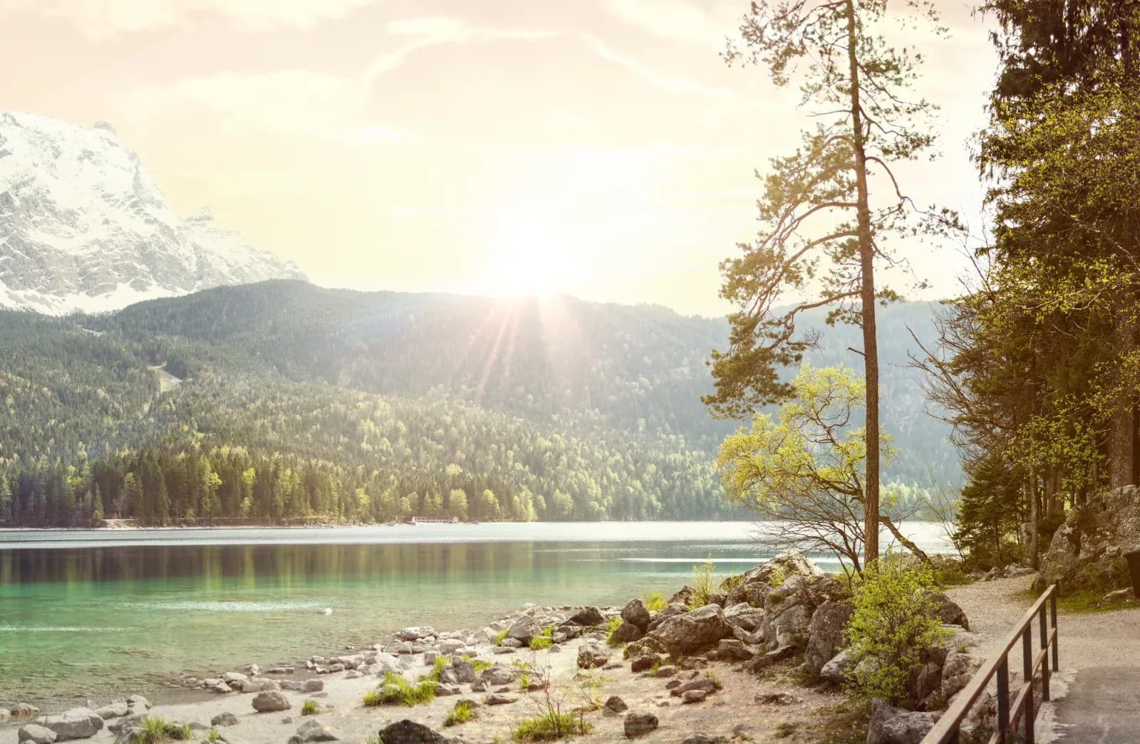 Rundweg am Eibsee  1