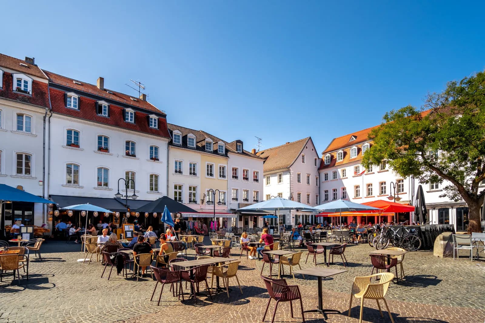 Sankt Johanner Markt 1