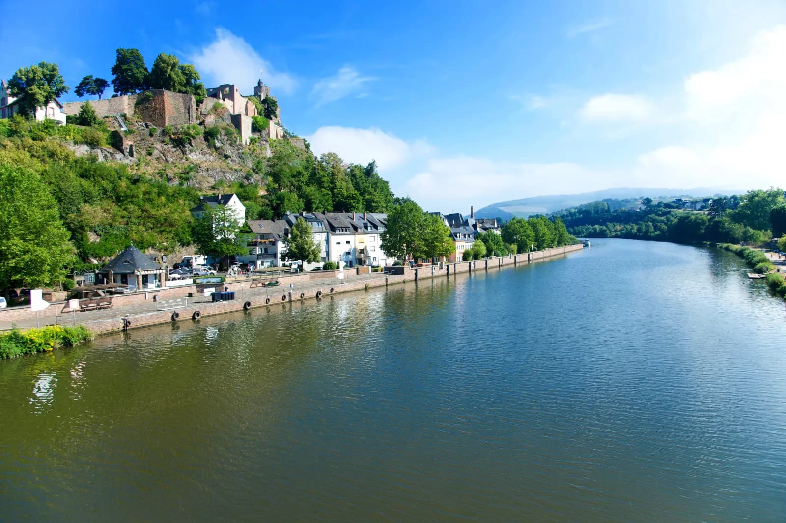 Burgruine Saarburg 1