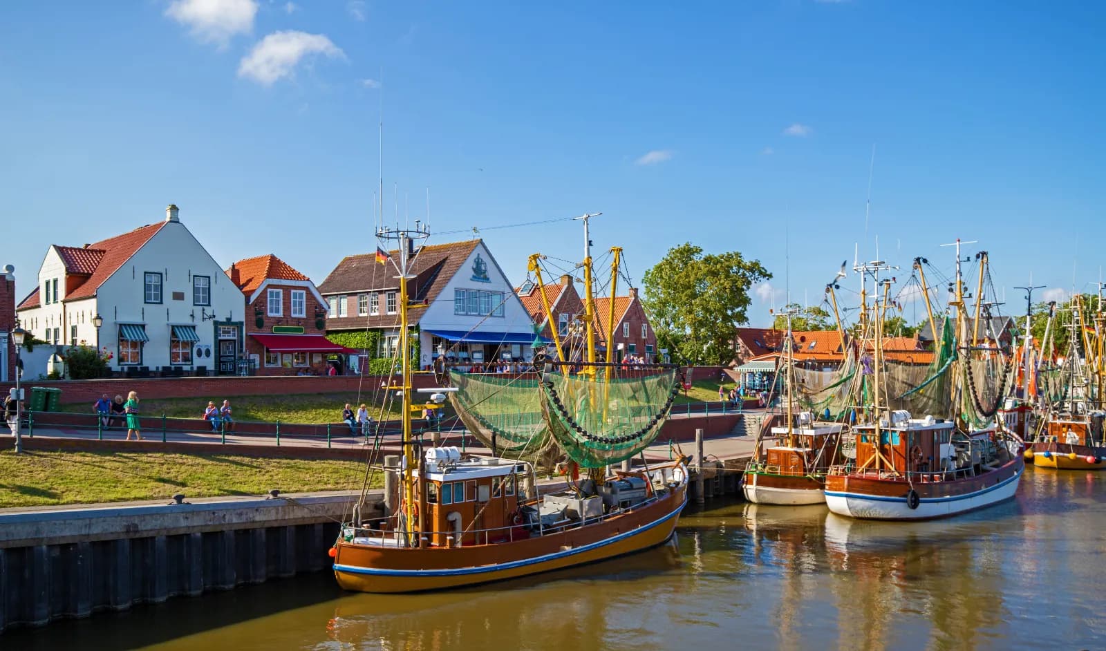 Greetsieler Hafen 1