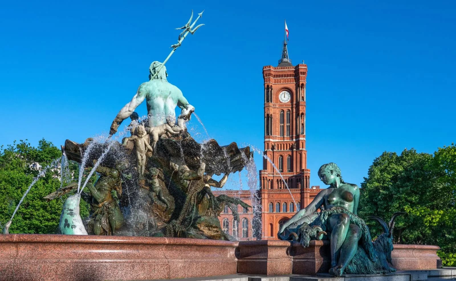 Neptunbrunnen 2