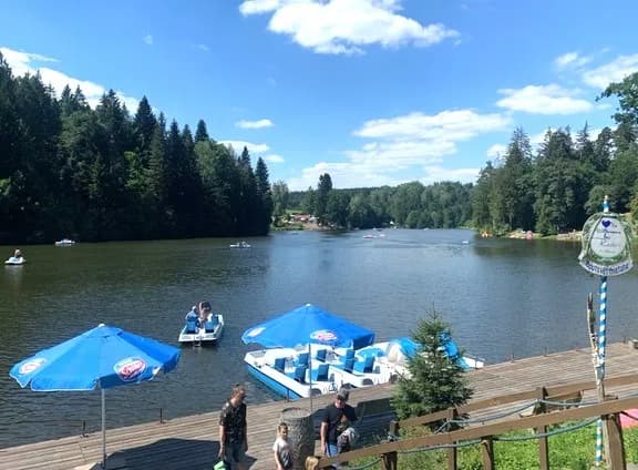 Rader's Waldschänke und Bootsvermietung am Ebnisee 1