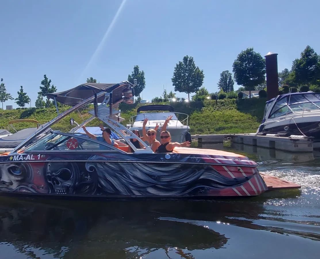 Wasserskischule und Jetskiverleih Becht 1