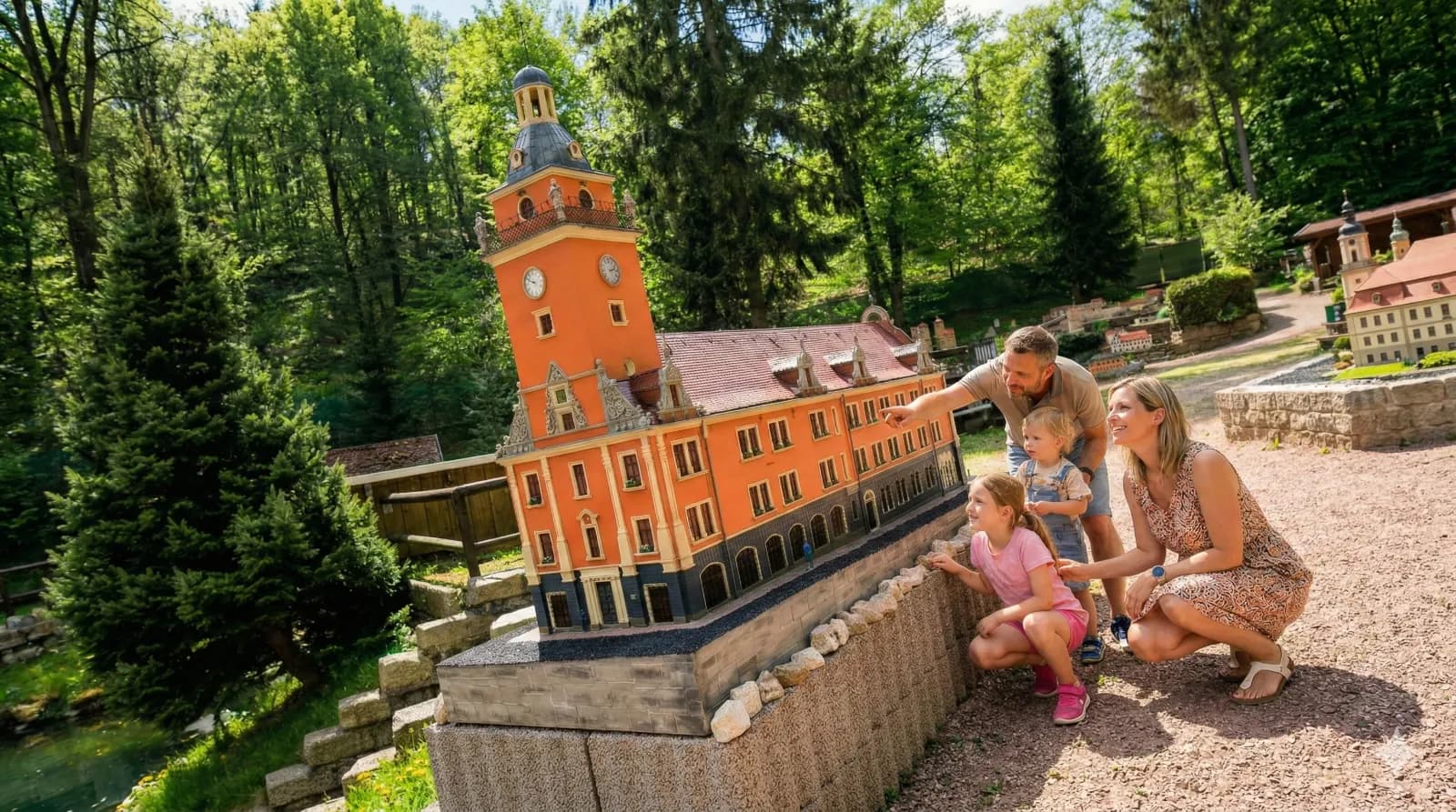 mini-a-thür 1