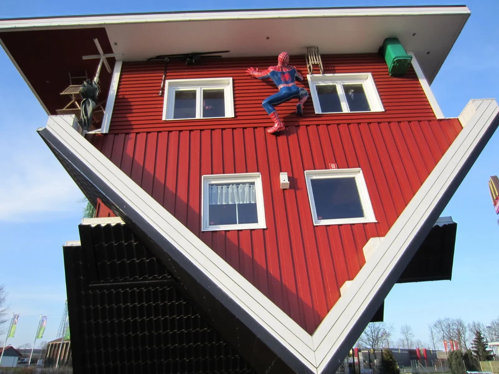 DAS VERRÜCKTE HAUS 2