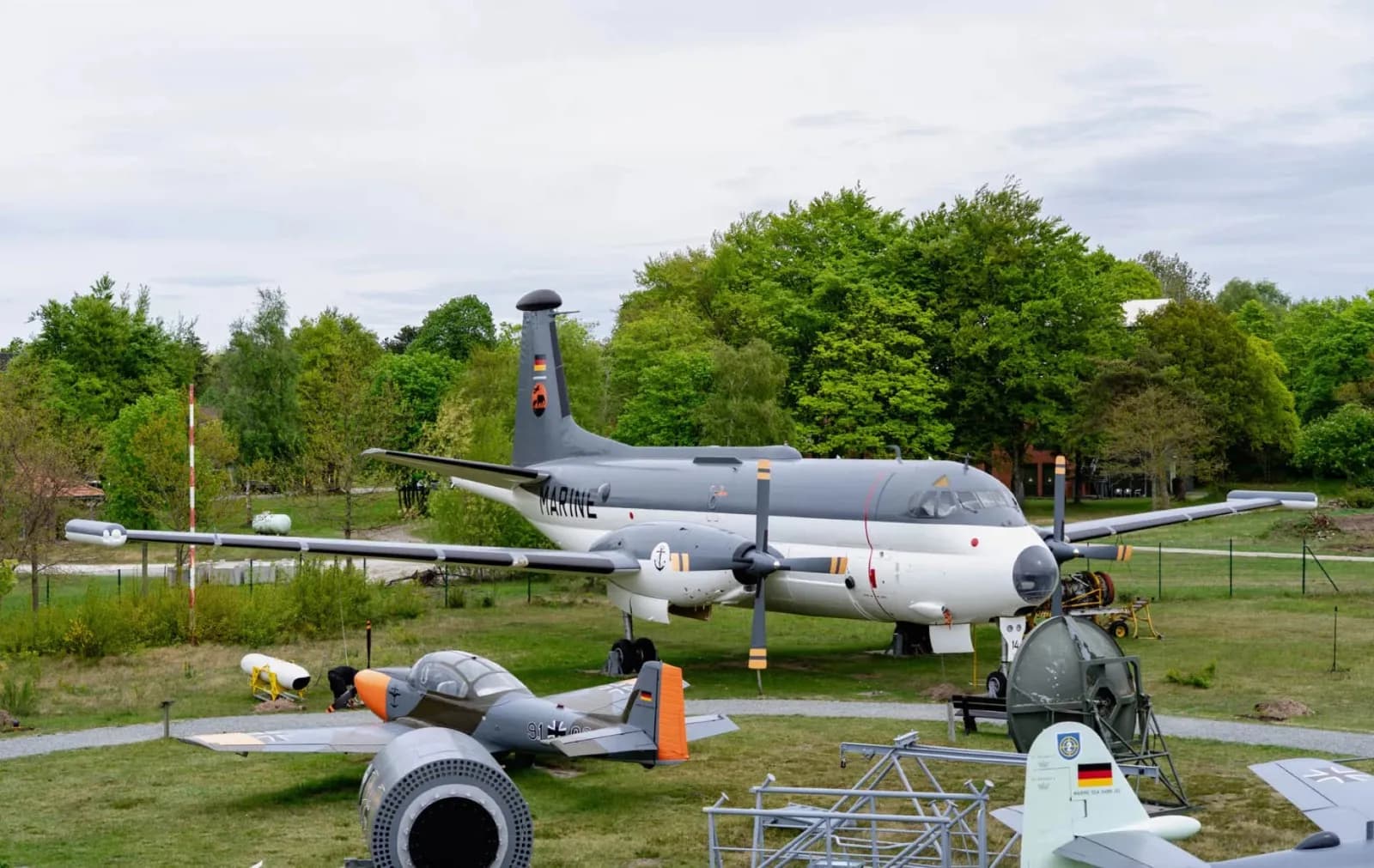AERONAUTICUM 4