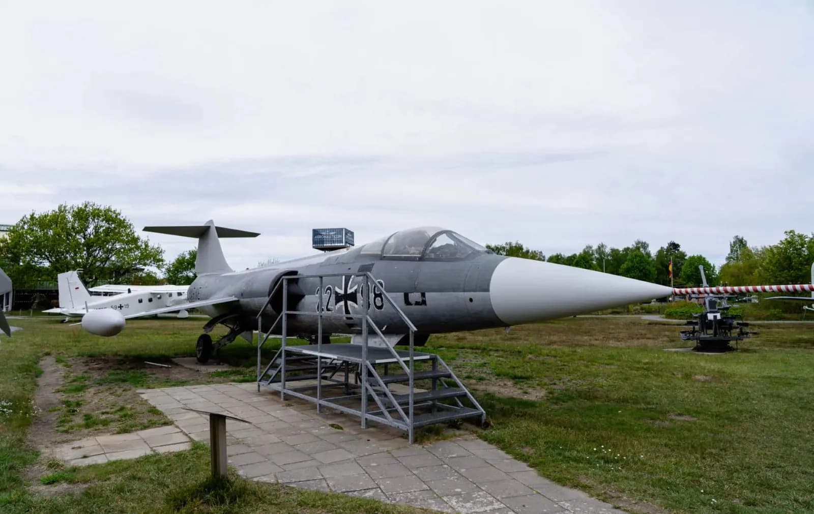 AERONAUTICUM 1
