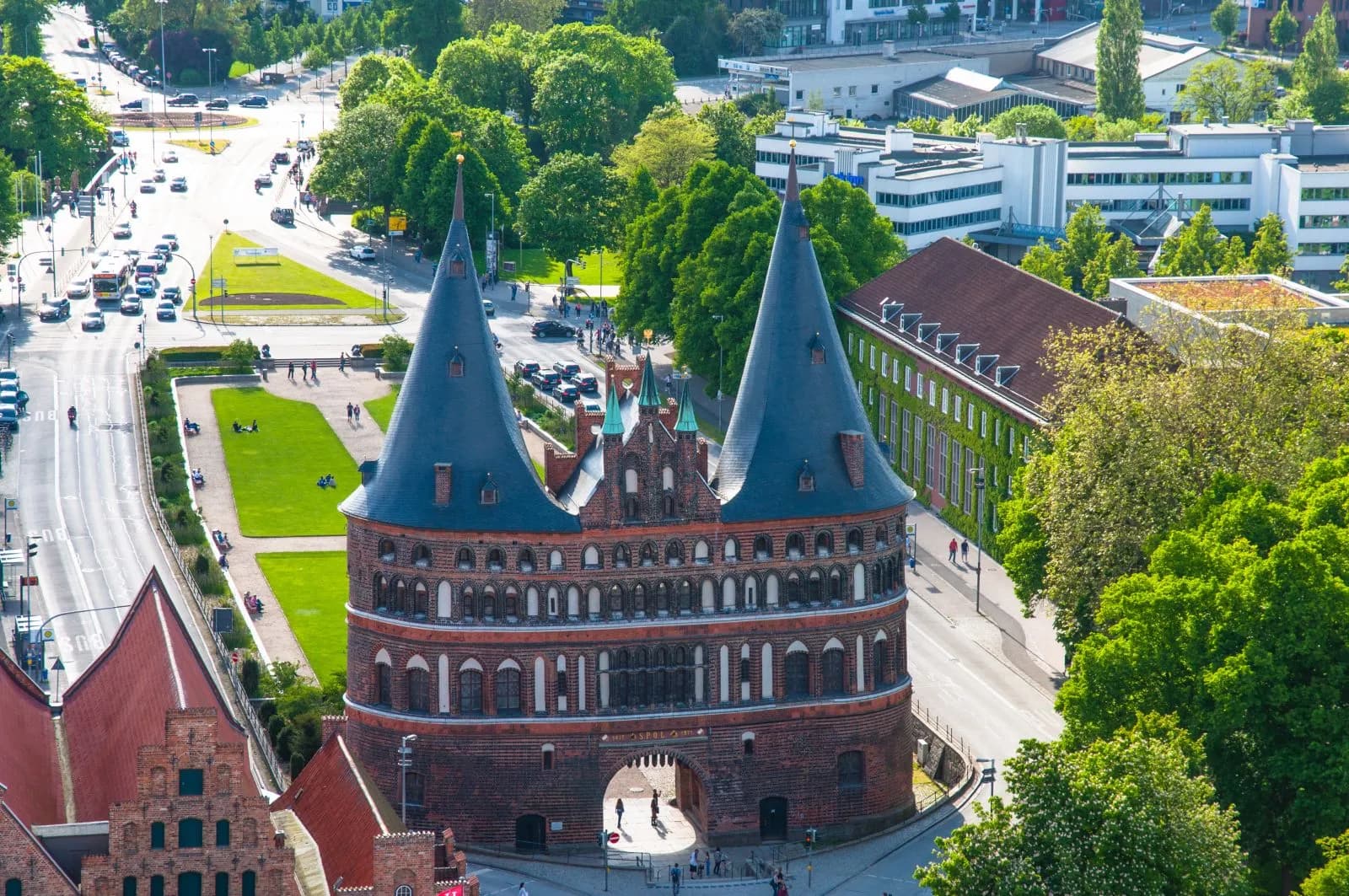 Holstentorplatz 3