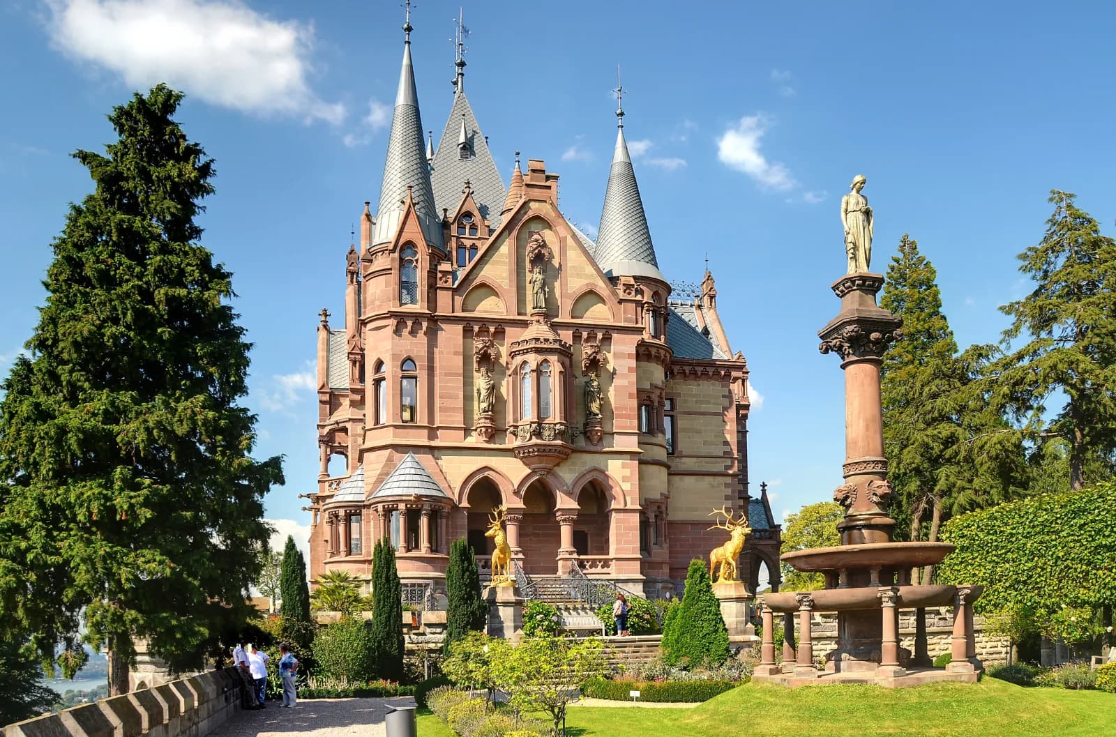 Schloss Drachenburg 3