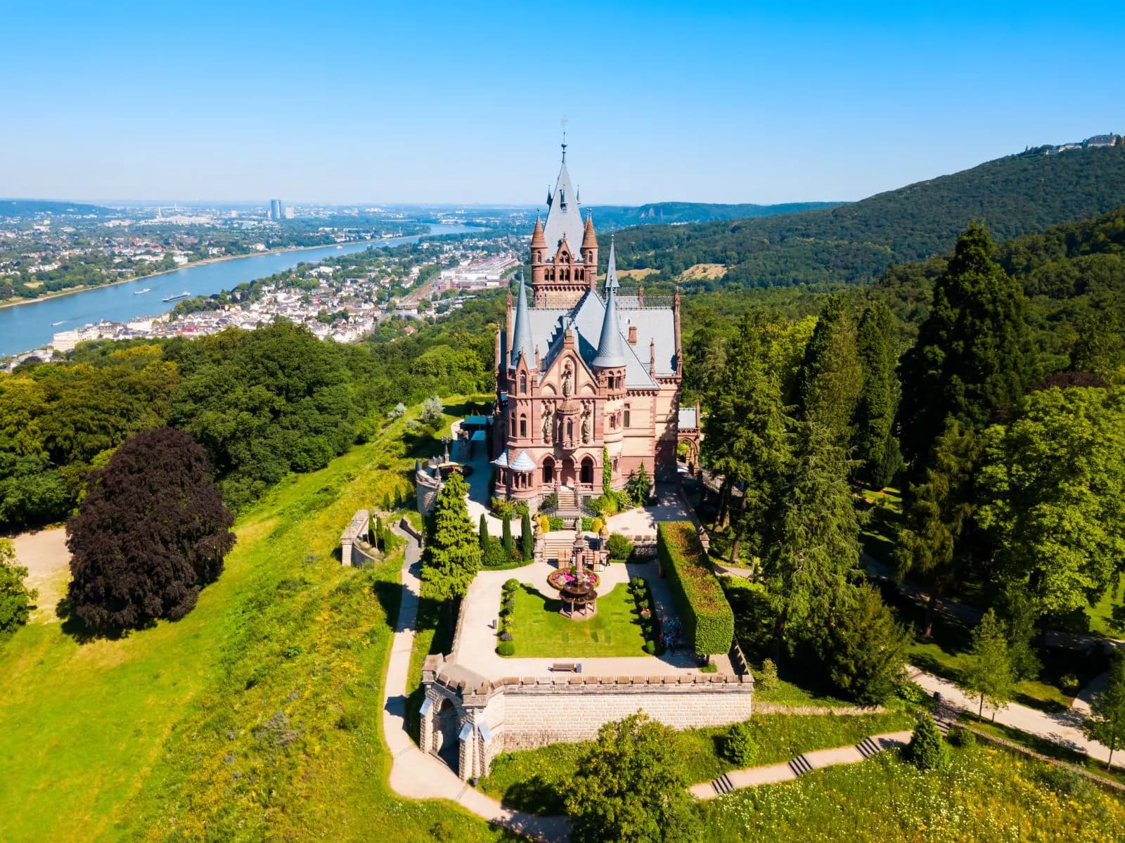 Schloss Drachenburg 1
