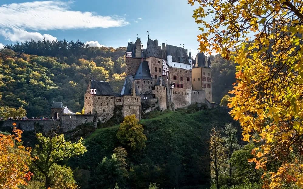 Burg Eltz 1